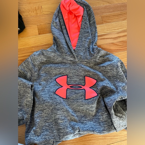 Tops - Under Armour Hoodie